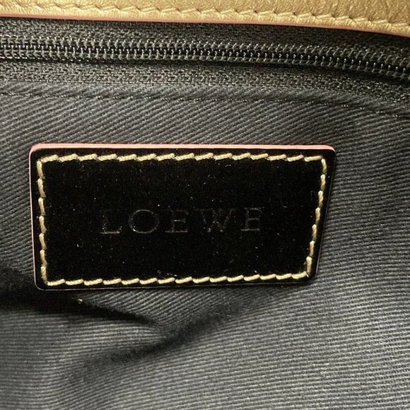 LOEWE Macadam Black Pink PVC Patent Leather Shoulder Bag 296-080925 - Picture 14 of 14